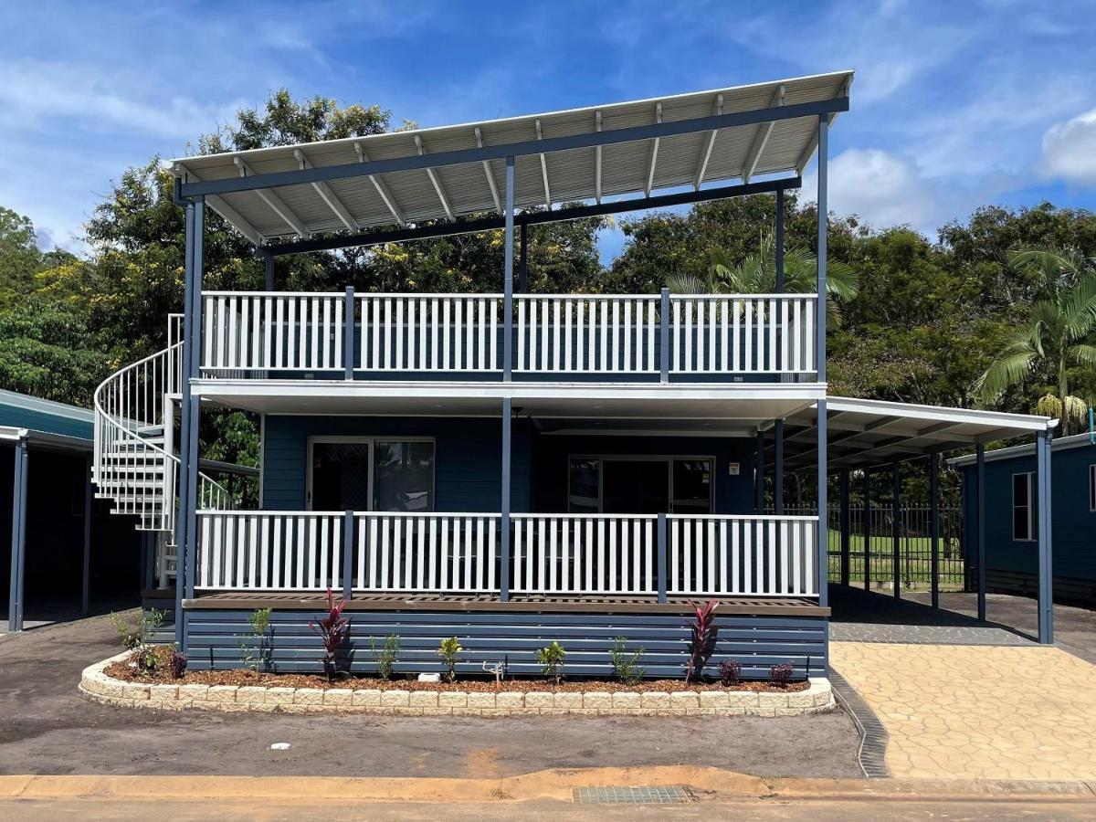 Ingenia Holidays Cairns Coconut 外观 照片 A two storey transportable home