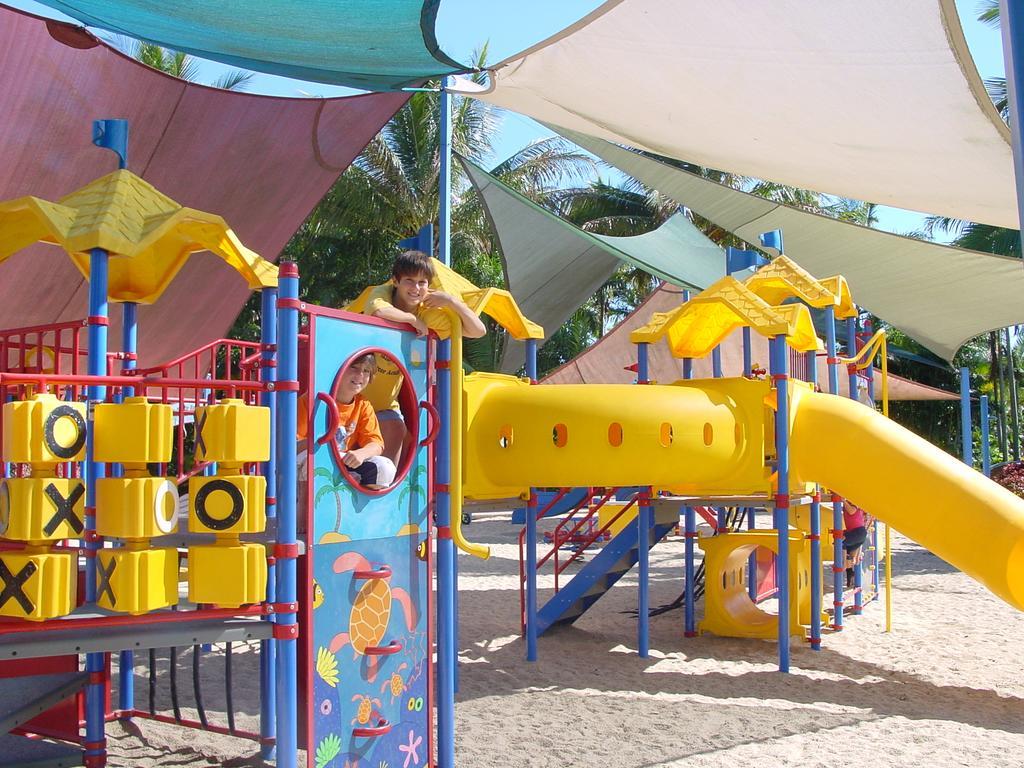 Ingenia Holidays Cairns Coconut 外观 照片 Playground at the Children's Museum of Oak Park