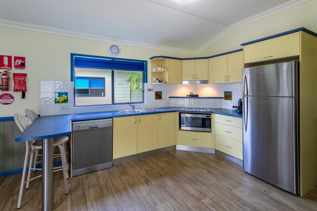 Ingenia Holidays Cairns Coconut 外观 照片 A modern Australian kitchen