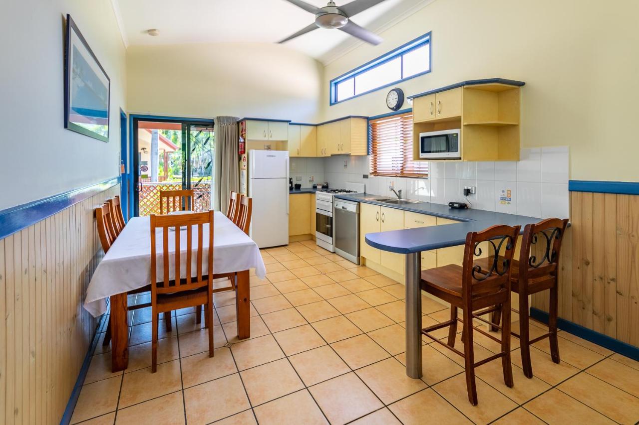 Ingenia Holidays Cairns Coconut 外观 照片 A typical kitchen
