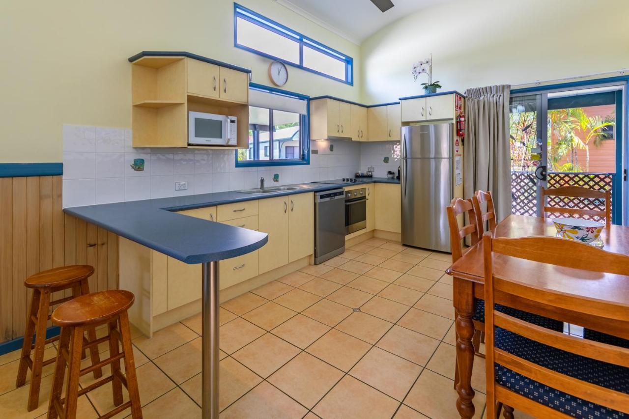 Ingenia Holidays Cairns Coconut 外观 照片 A kitchen in a typical Australian home